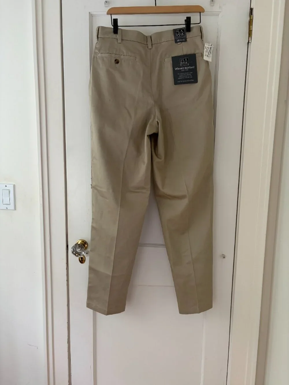 Jos. A. Bank Wrinkle Resistant Plain Twill Chinos Size 32 x 32 NWT